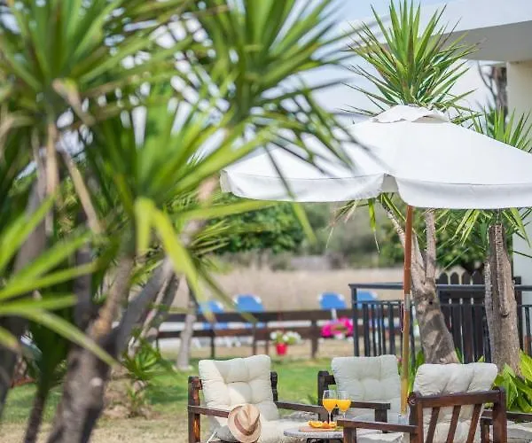 Lazaris Appartamento Almiros Beach