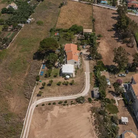 דירה Lazaris Almiros Beach