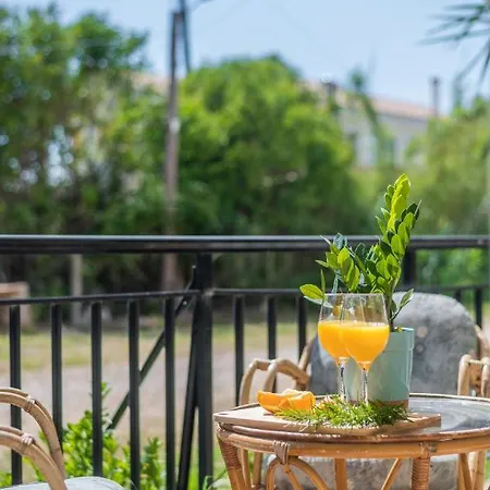 Apartament Lazaris *