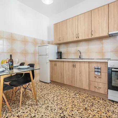 Apartament Lazaris Almiros Beach