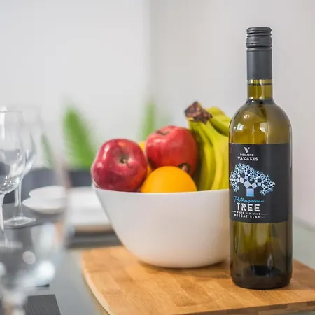 Lazaris * Almiros Beach